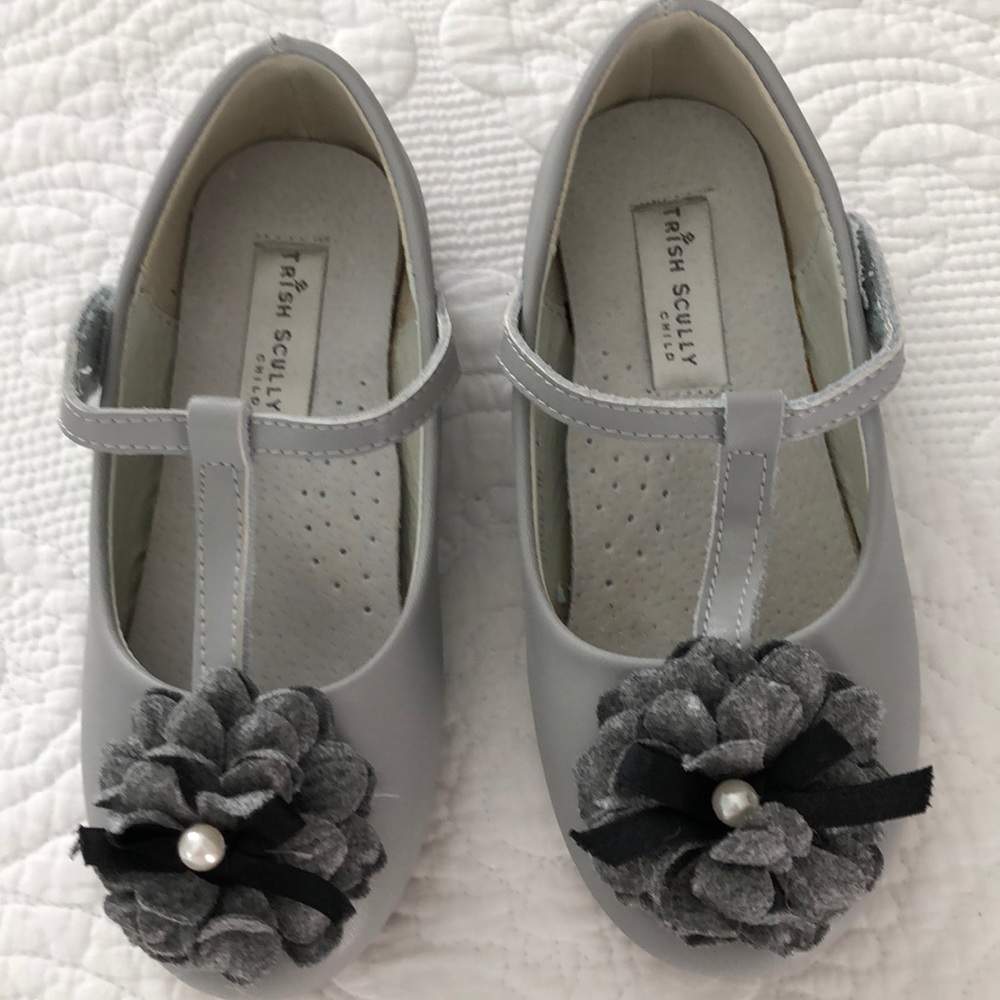 NWB Trish Scully Child Dressy Shoes sz. 12
